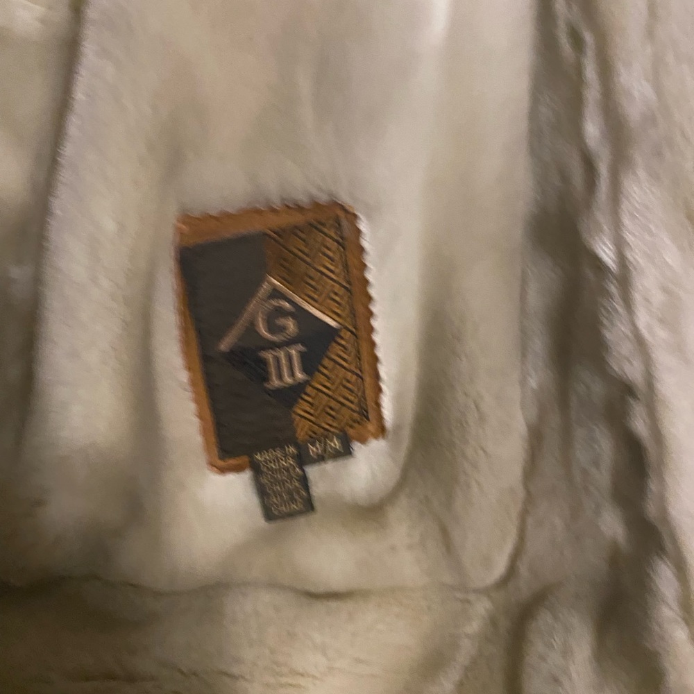 Ugg jacket - Picture 6 of 11